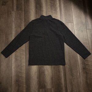 Black Apt. 9 long sleeve quarter zip